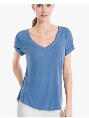 White House Black Market deep v easy tee in blue marle size medium